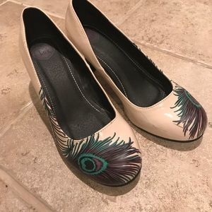 ModCloth size 7 peacock heels